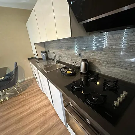 Ef Aparthotel *